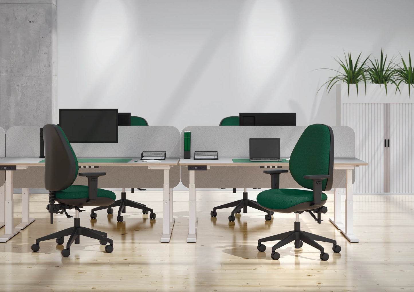 Atlas 160 Manual Chair