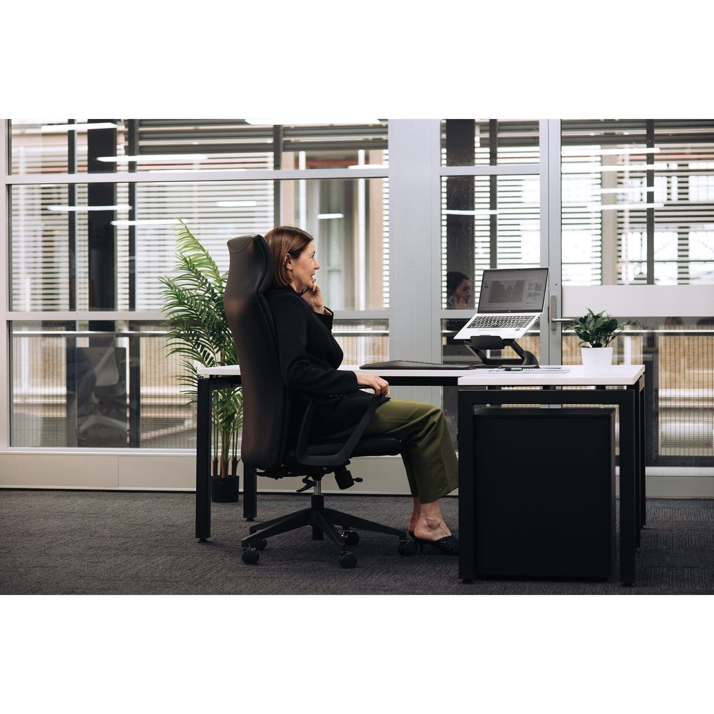 Buro Artemis High Back Chair w/ Arms