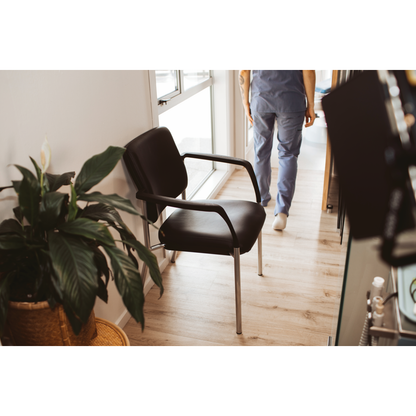 Buro Lindis - 4 Leg w/ Arms Chair