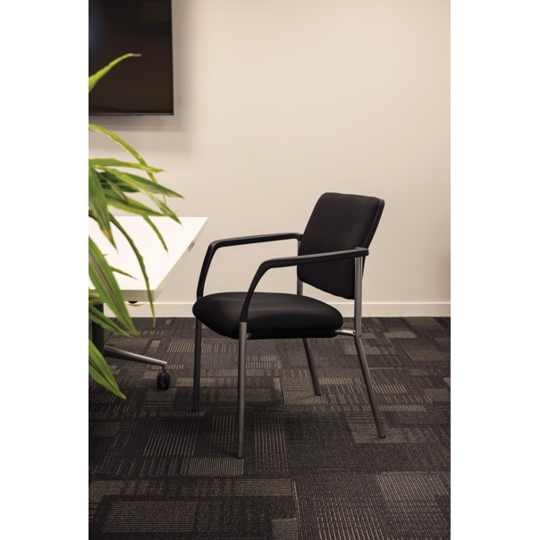 Buro Lindis - 4 Leg w/ Arms Chair