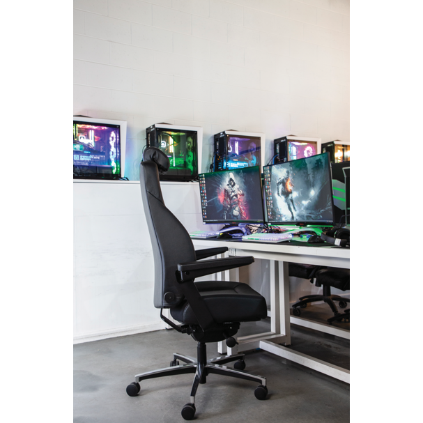 Buro Maverick 24/7 Controller Chair, Black Leather w/ Arms