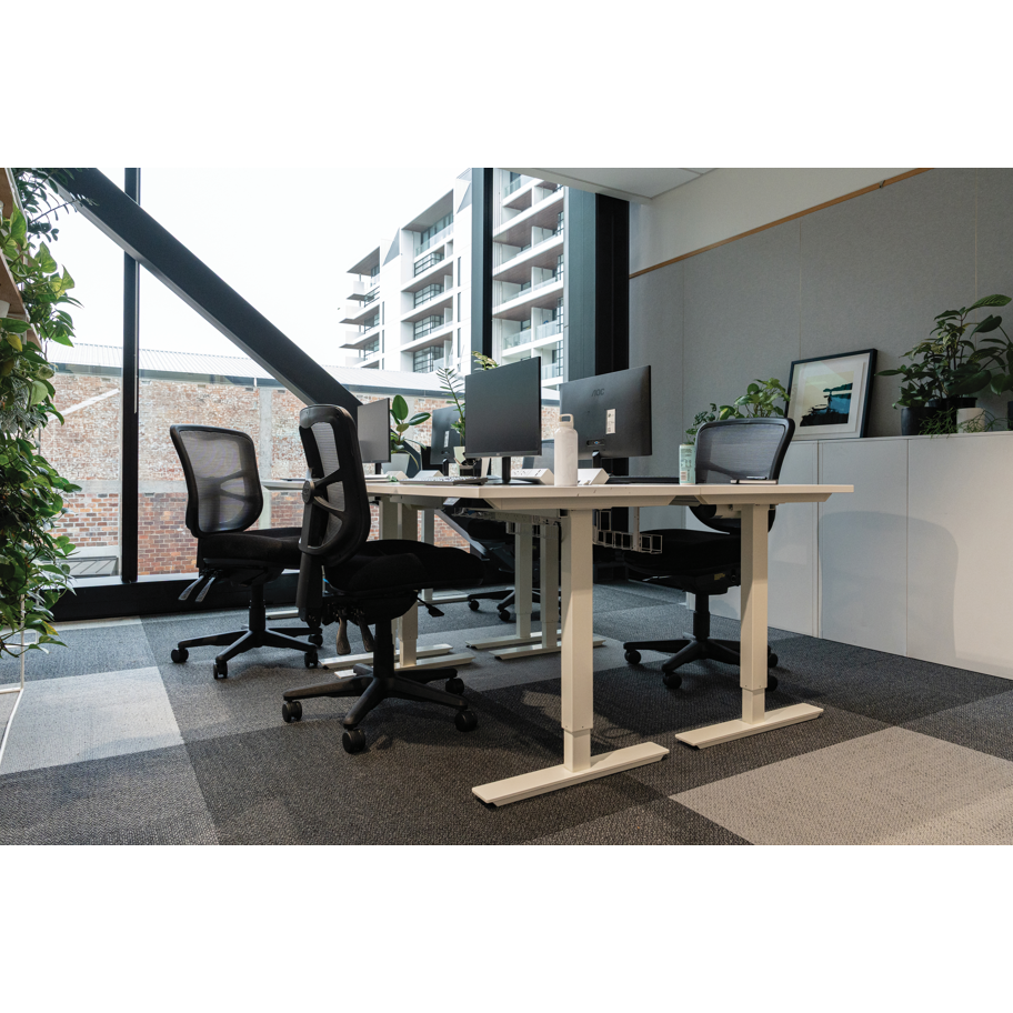 Buro Metro Mesh Back Chair - Nylon Base