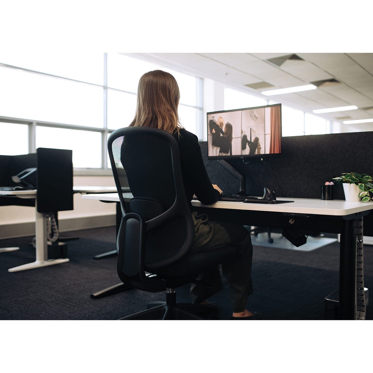 Buro Quantum Mesh Back Chair