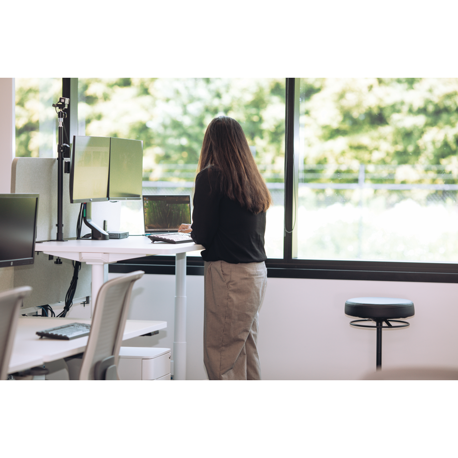 Buro Syntra Height Adjustable Desks 1500 & 1800 Range