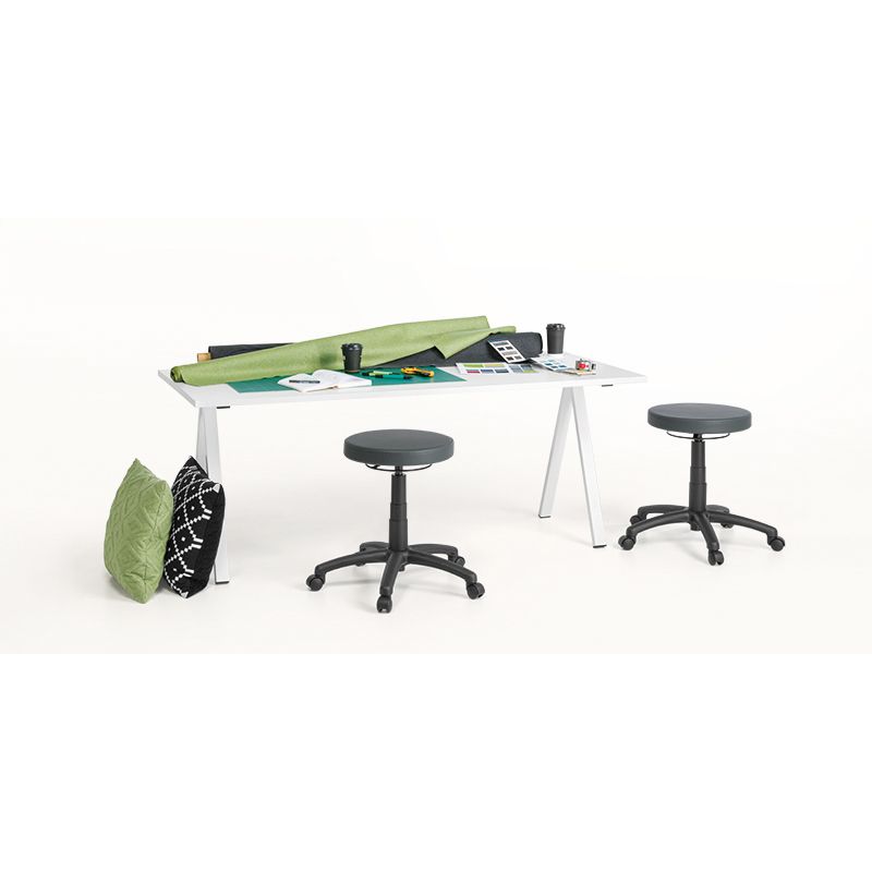 Eden Stitch Midlift Stool