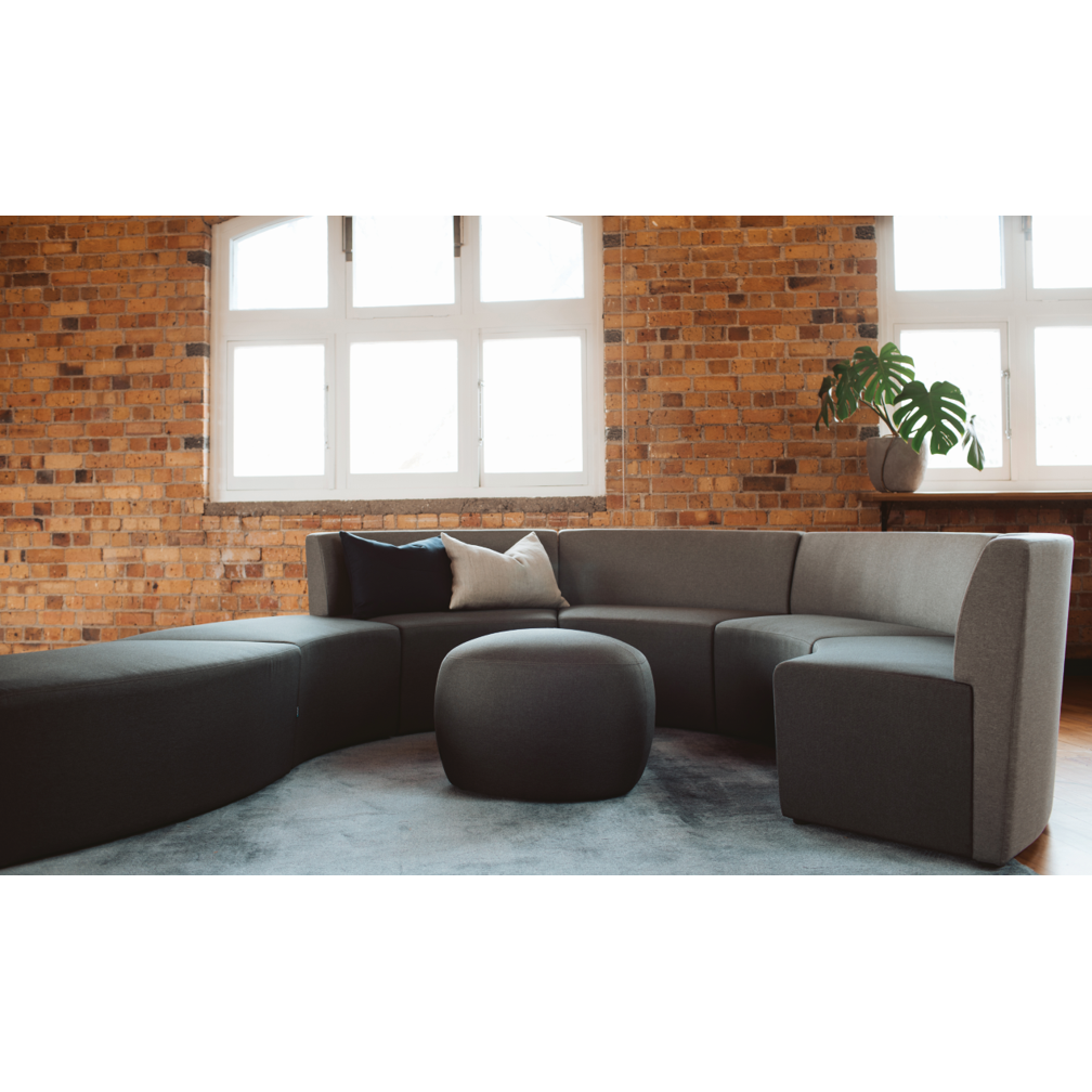 Konfurb Arco - Curved Ottoman
