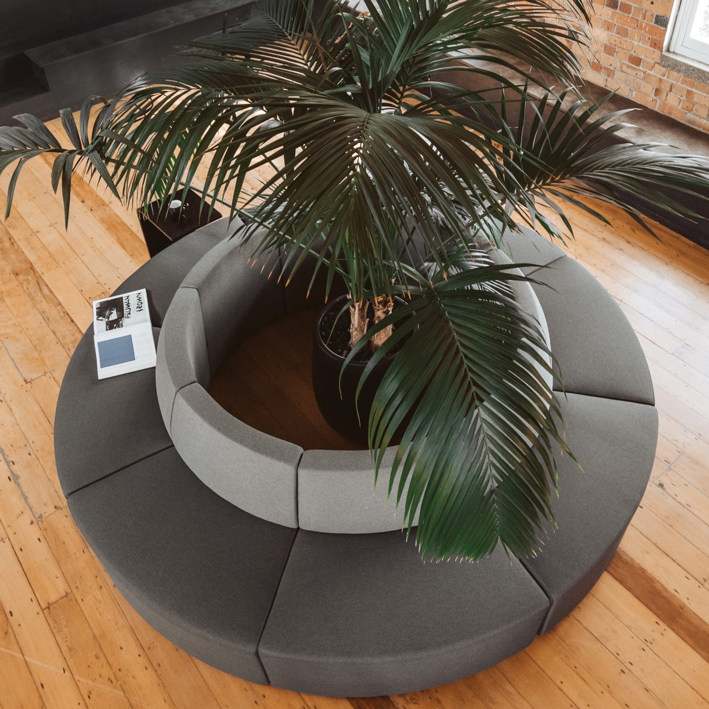 Konfurb Arco - Concave with back