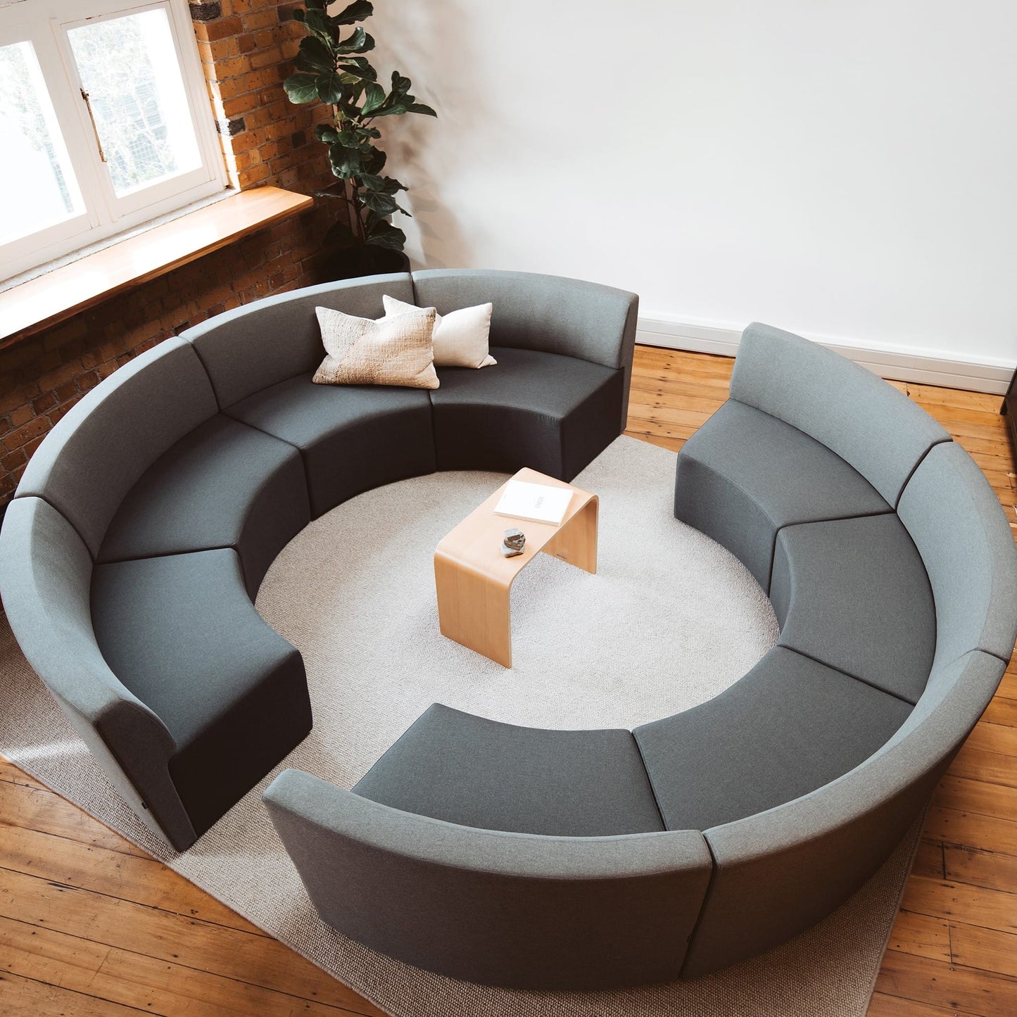 Konfurb Arco - Concave with back
