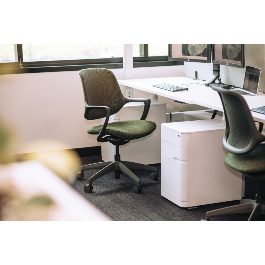 Konfurb Nara Chair Range w/ Arms