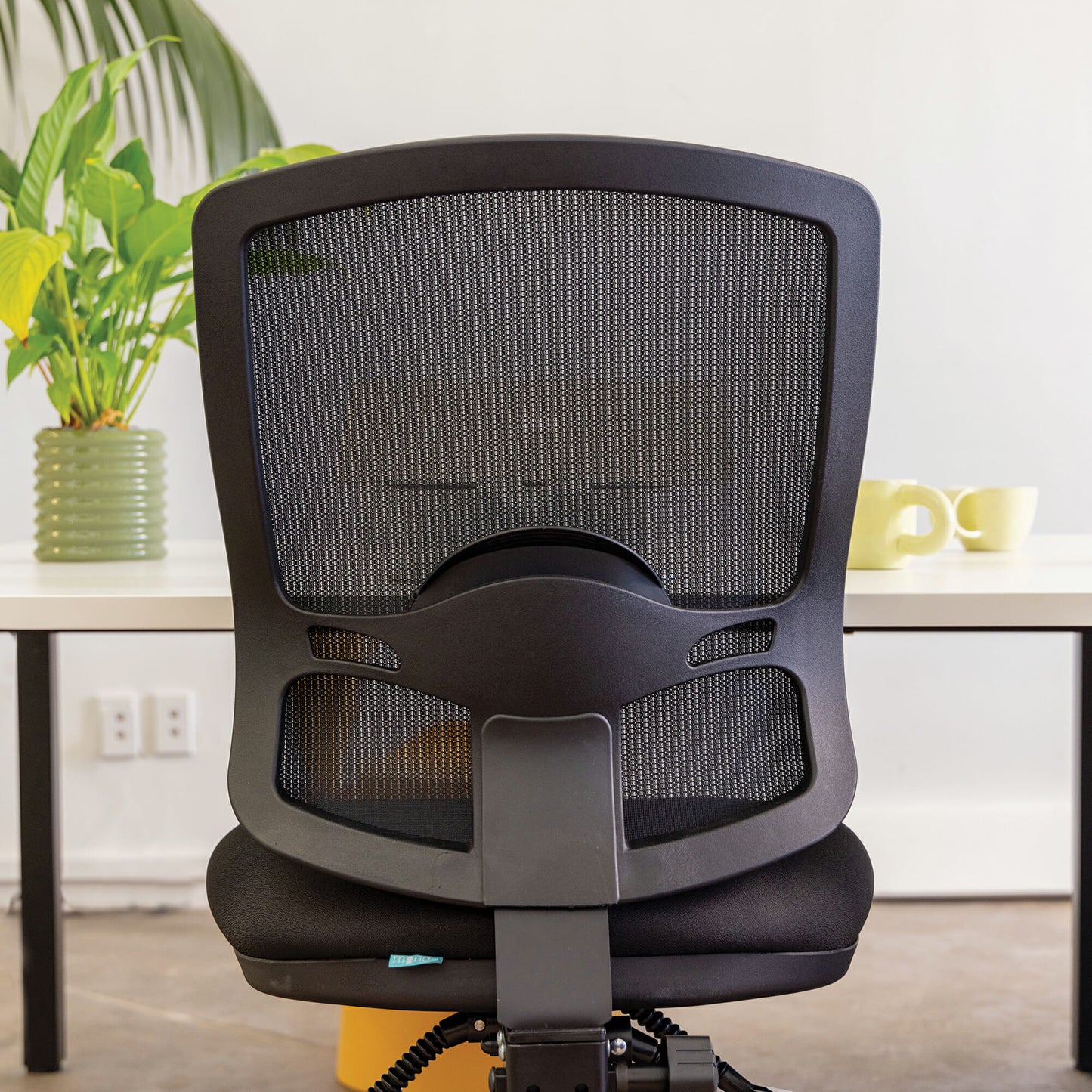 Mondo Java 3 Lever Mesh High Back Chair